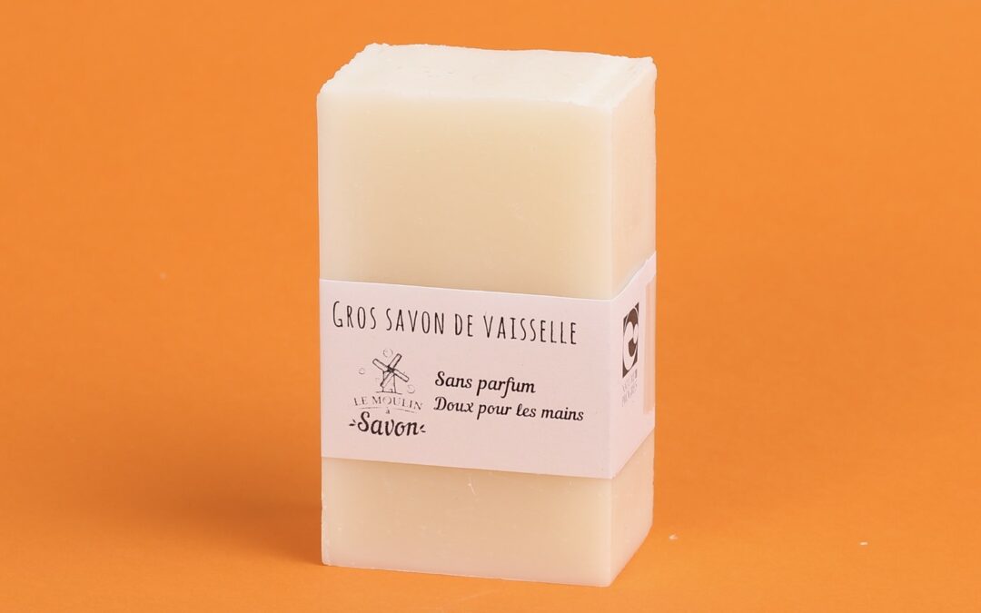 Gros savon de vaisselle