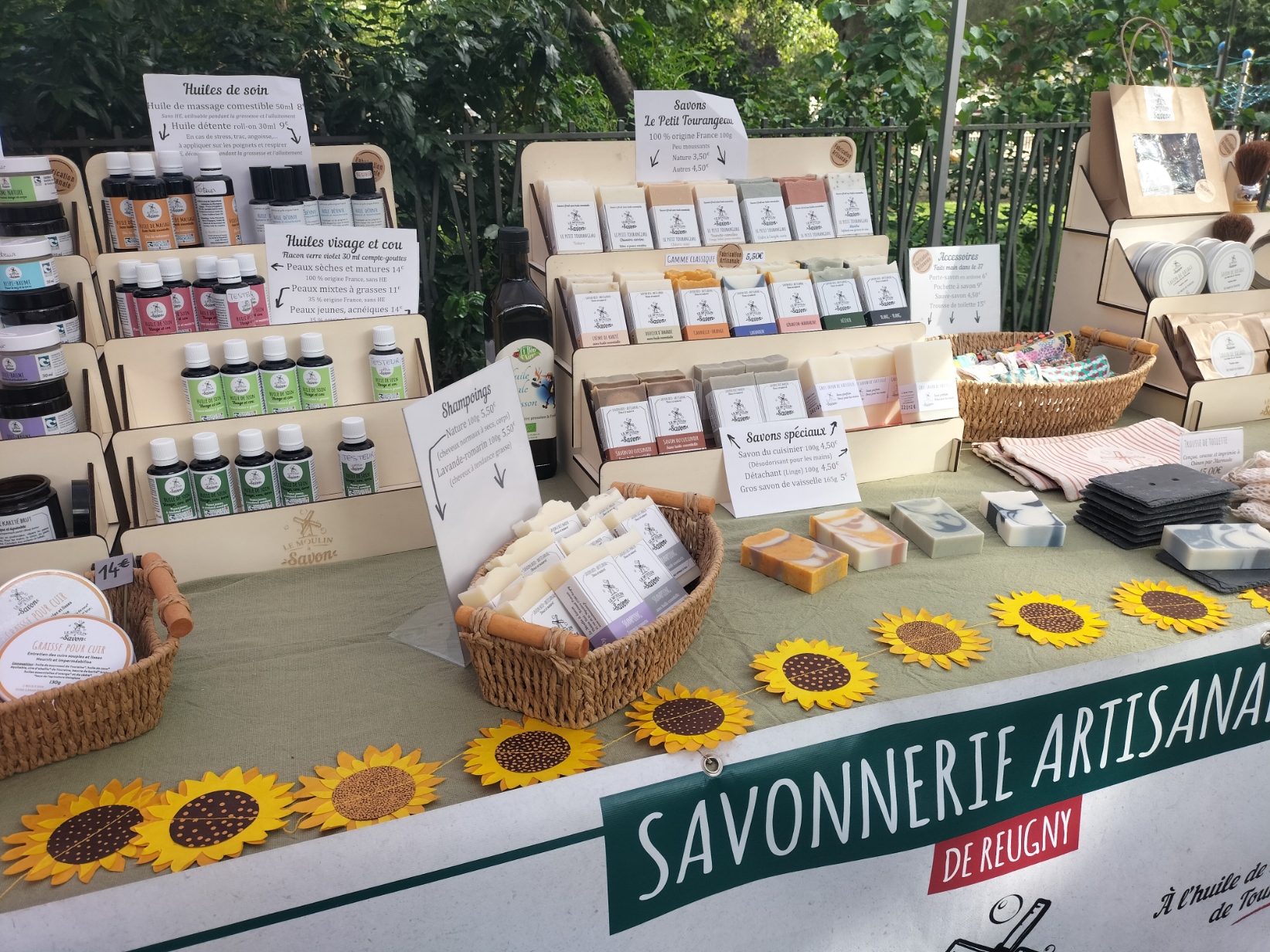 Stand Le Moulin à Savon au marché Beaujardin